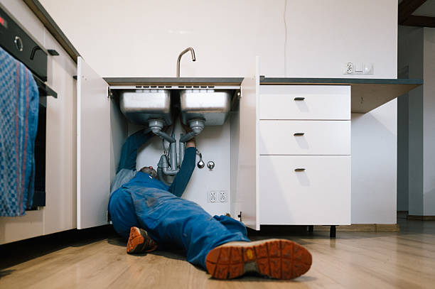 Professional Plumbing technician working in Mount Pleasant, OH